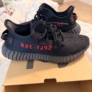 adidas Yeezy Boost 350 V2 Box